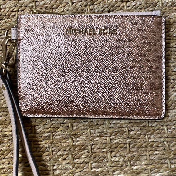 Michael Kors coin purse - Picture 4 of 14